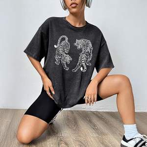 T-shirts graphiques en coton 100% de qualité supérieure 240 GSM pour femmes, style streetwear oversize, délavé à l'acide, hauts d'été en coton – Vente directe usine OEM - Product Image 4