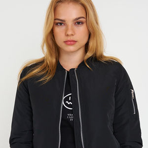 Blouson Bomber Femme Personnalisé Couleur Unie Entièrement Zippé Qualité Supérieure Léger Respirant Réversible Broderie Lettre - Product Image 4