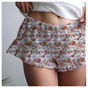 Shorts à volants artisanaux pour femmes, vêtements de détente d'été en coton imprimé, collection plage pour filles, style baby doll d'été - Product Image 3