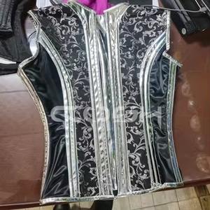 Gilet corset gothique pour homme en brocart avec bordure argentée |   Gilet steampunk - Product Image 4