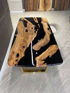 Table à manger rectangulaire en noyer moderne avec bord naturel et résine époxy bleue, pieds en métal noir, sur mesure - Product Image 2