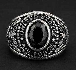 Bague statement en argent sterling 925 avec onyx noir et motif d'aigle - Product Image 1