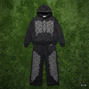 Conjunto de Sudadera con Capucha y Pantalones Deportivos Personalizados para Mujer, con Pedrería Negra y Diseño Paisley, de Algodón y Felpa, Ropa Deportiva Urbana, Venta al Por Mayor OEM - Product Image 6