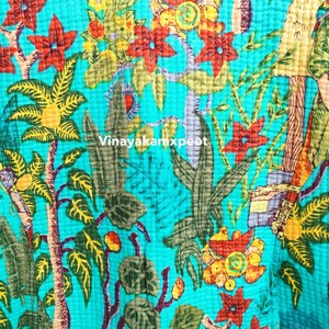 Veste en coton tricoté matelassée Kantha d'art tropical pour femmes, faite à la main, style bohème, écologique, respirante, pour l'hiver - Product Image 3
