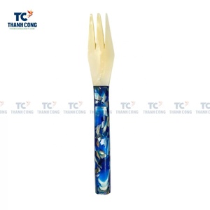 Tenedor de desierto de conchas marinas respetuoso con el medio ambiente al mejor precio 2025 con vela tallada a mano mayorista de cuchara-tenedor de concha marina de Vietnam - Product Image 4
