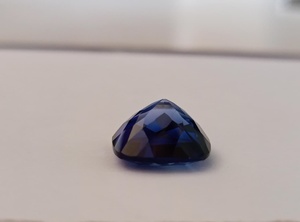 Zafiro Azul Corte Cojín 100% Hecho a Mano en Laboratorio, Pulido, Piedra Preciosa Suelta para Joyería Elegante y Moderna - Product Image 1