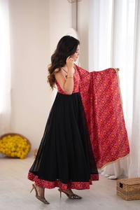 Conjunto de pantalón y túnica Bandhani de rayón para mujer con georgette estampado, forro de microalgodón y dupatta a juego - Product Image 5