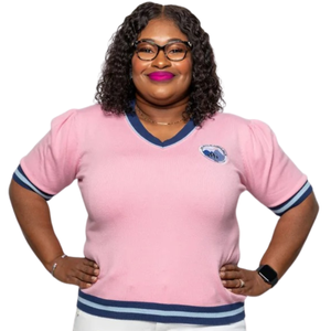 Pull en maille rose clair à col en V pour femme, manches bouffantes, pull décontracté, haut tendance avec logo brodé, vêtement élégant - Product Image 5