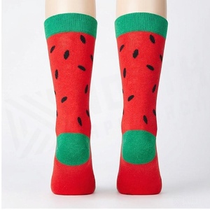 Chaussettes ras du cou imprimées pastèque, motif à pois rouges et verts, respirantes, tricotées pour adultes, pour l'été et les tenues décontractées - Product Image 2