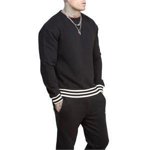 Ensemble de survêtement noir pour homme, col rond, manches longues, couleur unie, vêtement décontracté, coton respirant, style automne, coupe ample avec poche latérale - Product Image 4