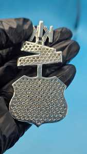 จี้เพชรโมอิสซาไนต์แบบกำหนดเอง ผ่านการทดสอบมาตรฐาน VVS จี้ตัวอักษรฮิปฮอป เงินแท้ 925 ประดับเพชรแบบ Iced Out จี้แบบกำหนดเองพร้อมห่วงสองสี - Product Image 5