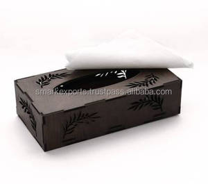 ที่จัดผ้าเช็ดปากทำจากไม้ที่มีชีวิตชีวามีลวดลายด้านบนตัวหนาเหมาะสำหรับตกแต่งโต๊ะหรือที่วางโชว์โต๊ะกาแฟ - Product Image 1