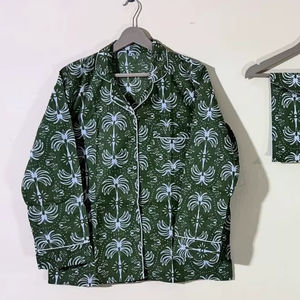 Conjunto de Pijama de Lujo Hecho a Mano en India con Estampado Floral, Ropa de Dormir Elegante e Informal para Primavera/Verano, ODM - Product Image 1