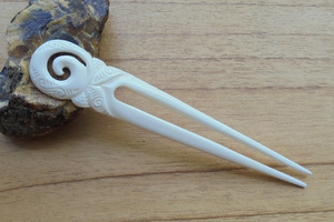 Bâtonnet à cheveux classique en os blanc |   Épingle durable sculptée à la main - Product Image 5