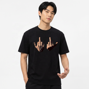 T-shirt noir à manches courtes pour homme, imprimé photo au dos avec geste du majeur, style streetwear, coupe classique, col rond, 100 % coton tricoté - Product Image 6