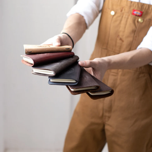 Carnet de voyage miniature personnalisé en cuir pleine fleur gaufré fait main, format poche rechargeable 7x5 pouces, mignon, cadeau pour homme - Product Image 5