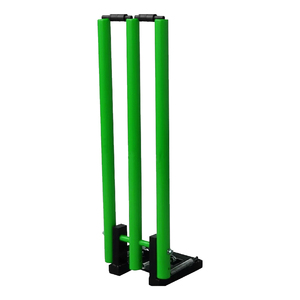 Piquets de cricket de haute qualité en bois de frêne durable avec bails pour l'entraînement professionnel au cricket - Product Image 2
