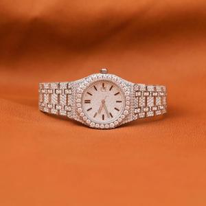 Reloj de Lujo para Mujer con Diamantes, Correa de Acero Inoxidable, Cierre Desplegable, Cuarzo Analógico, 20mm, Estilo Lujoso - Product Image 5