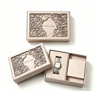 Boîte cadeau de montre personnalisée en carton rigide de luxe, découpée au laser, motif rose écologique, avec couvercle floral ajouré