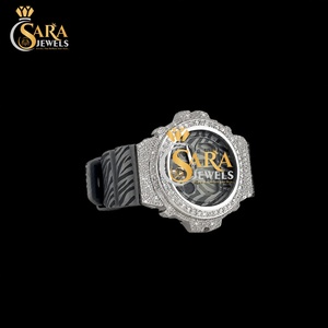 Montre de créateur en diamant VVS Moissanite avec cadran glacé, bracelet en caoutchouc, acier inoxydable, bijou cadeau haut de gamme provenant d'un fournisseur indien - Product Image 2
