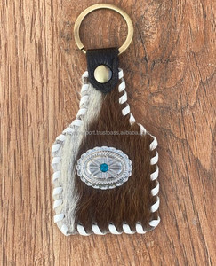 Porte-clés en cuir de vachette de qualité supérieure, fabriqué à la main pour la durabilité et le style occidental Porte-clés en cuir véritable Concho turquoise - Product Image 2