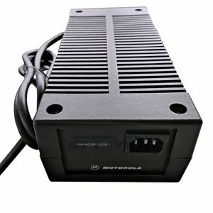 Fuente de Alimentación Conmutada HPN4007D de 220V CA a 13.8V 25A para Estación Base de Radio Bidireccional - Product Image 4