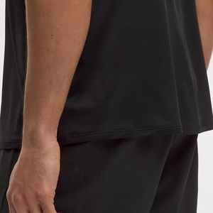 Débardeur de sport côtelé léger et respirant en polyester/coton pour homme avec logo frontal - Product Image 5