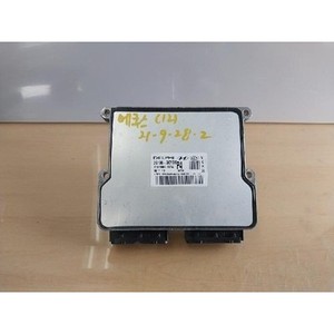 Equus - Módulos de Computación y ECUs Usados 391063CVD0 - Product Image 2