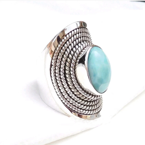 Bague en pierre de larimar, argent 925, pierre bleue, faite à la main, bijoux inspirés de l'océan, bague bohème, bague unique artisanale pour elle - Product Image 1