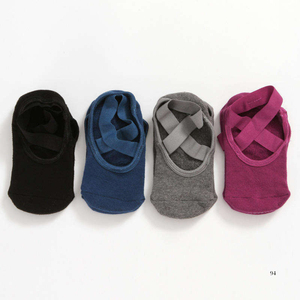 Chaussettes de yoga pour jeunes à prix d'usine, élégantes pour femmes, pour la danse classique, l'entraînement pieds nus, écologiques, antidérapantes, en coton, fabriquées au Vietnam - Product Image 6