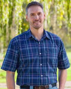 Chemise blanche unie à manches longues pour homme, coupe slim, design OEM dernier cri, logo personnalisé, taille sur mesure - Product Image 2