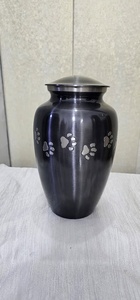 Urne funéraire écologique en laiton durable pour animaux de compagnie, style américain, capacité de 220 pouces cubes - Product Image 6