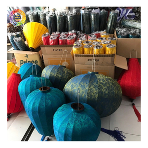Linternas de Seda de Bambú Hechas a Mano, con Patrón Floral Azul Verde, Decoración Tradicional para el Hogar, Linterna de Seda Plegable de Hoi An - Product Image 1