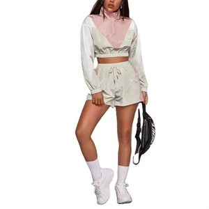 Conjunto Deportivo de 2 Piezas para Mujer, Chaqueta Cortavientos con Bloques de Color y Pantalones Cortos, Cuello Alto, Manga Larga, para Primavera/Verano - Product Image 3