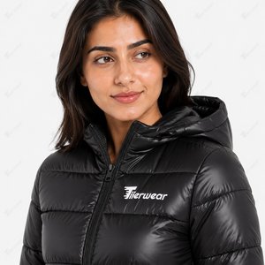 Chaqueta Acolchada con Capucha para Mujer Tiierwear, Cierre de Cremallera, Manga Larga, Cálida para Invierno, Negra, Relleno de Poliéster, Color Sólido - Product Image 6