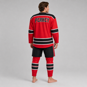 Ensemble maillot et pantalon de haute qualité, conçu avec un tissu haute performance pour l'entraînement et les matchs de hockey sur glace en club. - Product Image 2
