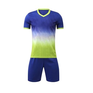 Uniforme de Fútbol Personalizado con Logotipo y Nombre, Conjunto de Camiseta y Pantalones Cortos para Equipo de Fútbol, Bordado e Impresión por Sublimación, Proveedor Mayorista OEM ODM - Product Image 1