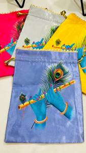 Sacs Potli en Soie Faits Main Lord Krishna pour Femmes, Pochettes Cadeaux à Cordon, Idéales pour les Retours de Cadeaux et Thamboolam, Sac Batwa Traditionnel - Product Image 1