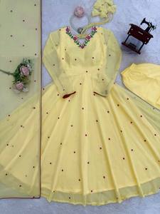 Traje Anarkali de Diseño Nuevo para Mujer TENNECY, en Georgette Sintética con Bordado y Lentejuelas, Estilo Elegante para Fiesta, Reversible - Product Image 5