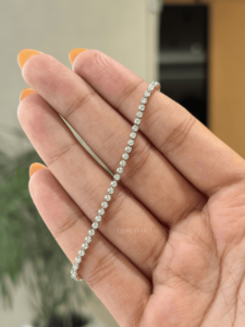 สร้อยข้อมือเพชรสร้างในห้องปฏิบัติการแบบ Half Paperclip Chain ทอง 18 กะรัต ขนาด 6.5 นิ้ว 5.628 กะรัต เครื่องประดับหรูหราทันสมัยสำหรับใช้ในชีวิตประจำวันสำหรับเธอ - Product Image 4