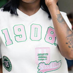 <b>Cropped</b> Varsity Patch Tee White Women Short <b>Sleeve</b> Crew Neck Sorority Letter Graphic Shirt Casual College Style Fashion <b>Top</b> - Product Image 5