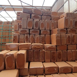 100% Natural Coconut <b>Coir</b> Peat <b>Block</b> 5kg Plant Growing Medium for Agriculture Greenhouse and Hydroponics From Viet Nam - Product Image 1