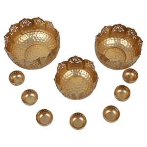 Juego de cuencos Taj Urli de moda para decoración de Puja, de latón duradero, para decoración de Diwali en interiores, cuenco flotante Diya con soporte. - Product Image 3