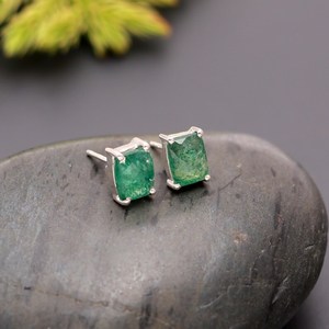 Boucles d'oreilles clous octogonales en quartz fraise vert naturel, argent sterling 925, bijoux minimalistes en pierres précieuses Chakra, haute qualité, pour soirée - Product Image 2