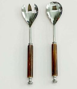 Ensemble de couverts de service à salade en acier de qualité alimentaire avec poignée de concepteur en résine marron - Product Image 2