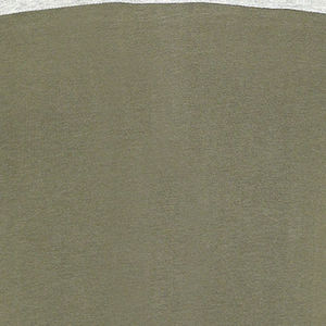 Short de style urbain haute performance en toile respirante, imprimé sérigraphié, coupe ajustée, en polyester/coton de haute qualité, fabriqué au Pakistan - Product Image 6