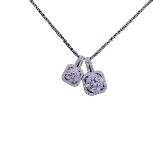 Hermoso collar con colgante de plata esterlina personalizado, collar con forma de moissanita, estilo de moda, encantos chapados encantadores, regalo para esposa - Product Image 1