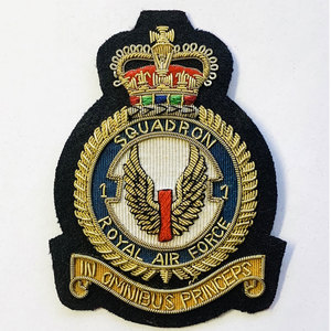 รับผลิตป้ายปักมือแบบสั่งทำพิเศษ ป้ายปักมือพร้อมอุปกรณ์เสริม - Product Image 1