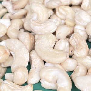 Nueces de Anacardo Crudas Baratas al por Mayor Listas para Enviar WW180, WW240, WW320, LP, Nueces de Anacardo W320, Bajo MOQ - Product Image 1