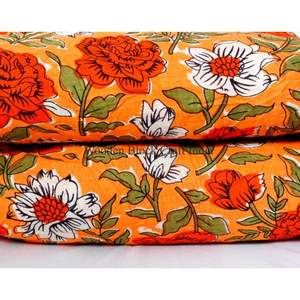 Tissu en coton indien imprimé à la main, magnifique impression au bloc artisanal par Robe Cotton Textile Fabrics, tissus en coton imprimé pour vêtements féminins - Product Image 6